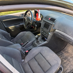 Škoda Octavia (9 фото из 10)