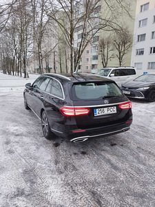Mercedes Benz E350 Avantgarde, Kamera, Navi (6 foto / 14)