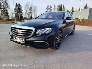 Mercedes-Benz E350 (2 фото из 14)