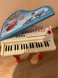 Игрушка (2 фото из 2)