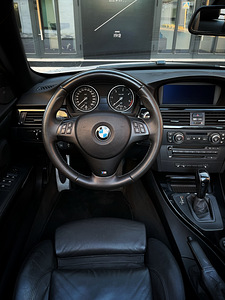 BMW E93 M-Pakett Shadow-line Logic 7 3.0 170kW (11 foto / 13)