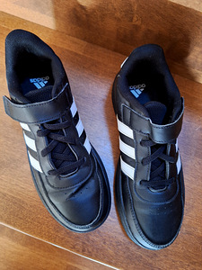 Adidase tossud s 34 (2 foto / 4)