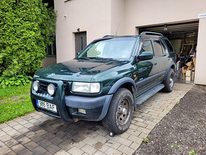 Opel Frontera 2.2D (1 фото из 8)