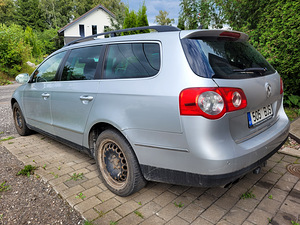 Volkswagen Passat 2.0D DSG 2008 (3 foto / 13)