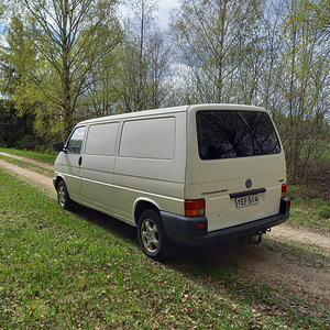 VW TRANSPORTER T4 2.5 TDI 75kW 2001 LONG (3 foto / 12)