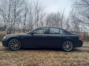 BMW 730 ДИЗЕЛЬ 2007 (2 фото из 12)