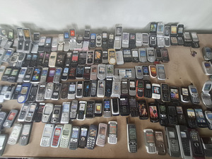 MOBIILTELEFONIDE MAKETID/NÄIDISED, 250+ TÜKKI (4 foto / 5)