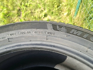 MICHELIN PILOT SPORT 255/45R20 DOT 2023 (3 foto / 6)