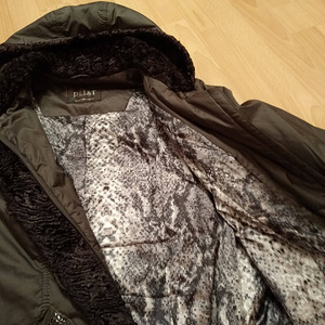 Naiste talvemantel kapuutsiga, suurus XL-XXL (8 foto / 8)