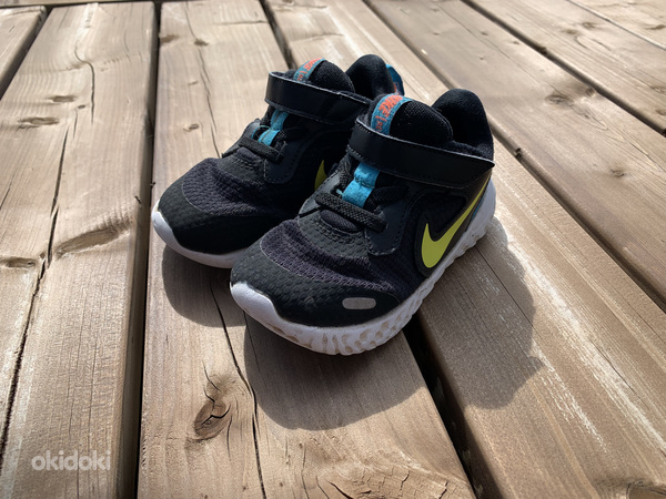 Детские кроссовки Nike 25/14 см (фото #1)