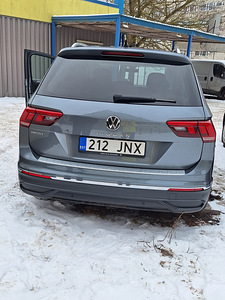VOLKSWAGEN TIGUAN ALLSPACE (4 foto / 12)