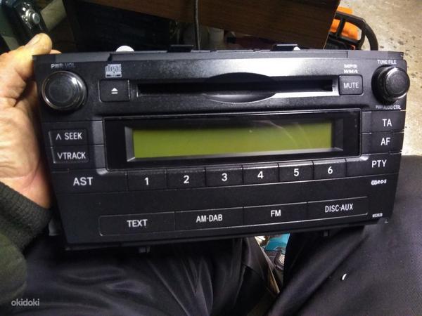 Toyota Avensis Т27 originaal stereo (foto #1)