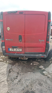 Renault Trafic 2004 запчасти (2 фото из 4)