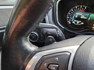 Ford Mondeo (14 foto / 15)