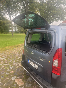 Citroen Berlingo XTR 1.6HDI (9 foto / 12)