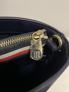 Tommy Hilfiger UUS (4 foto / 5)