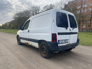 Citroen Berlingo 1.9D (3 foto / 8)