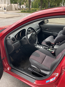 Mazda 3 2004 1.6 77kw автомат (8 фото из 9)