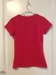 Moschino uus t-särk s.M (8 foto / 9)
