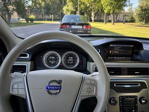 Volvo V70 2012 aasta (6 foto / 10)