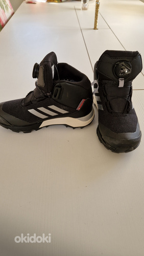 Продаются зимние ботинки Adidas с застежкой Boa