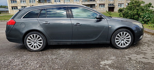OPEL INSIGNIA SPORTS TOURER SW 2.0 CDTI 118kW (1 foto / 14)