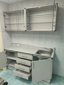 Laborimööbel alumiiniumraamiga ja spetsiaalse kattega (1 foto / 6)