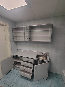 Laborimööbel alumiiniumraamiga ja spetsiaalse kattega (4 foto / 6)