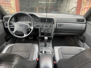 Volvo 850 2.4 автомат (2 фото из 6)
