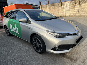 Аренда автомобилей для работы в Bolt! (7 фото из 9)