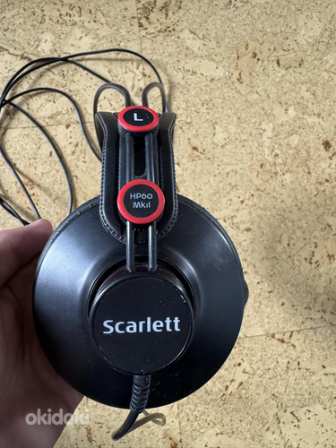 Наушники Scarlett studio