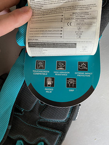 Продам новые рабочие перчатки Makita (2 фото из 2)