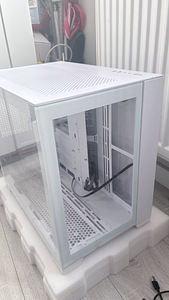 Korpus Lian Li O11 Dynamic Mini Valge (3 foto / 3)