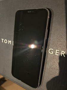 iPhone 11 64gb, lilla (1 foto / 5)