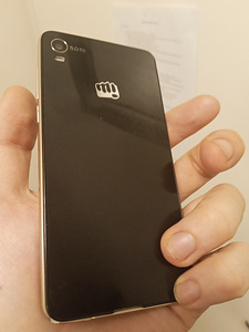Vana telefon Micromax A104 (Android 4.4.2) (6 foto / 7)