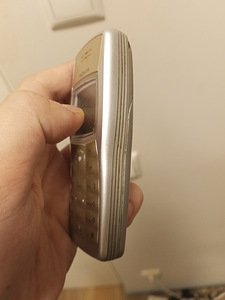 Telefon Nokia 1101 RH-75 (4 foto / 5)
