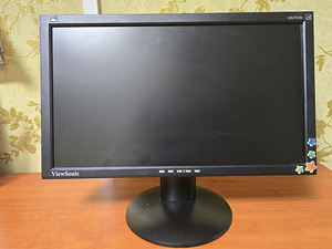 Arvutimonitor (1 foto / 4)