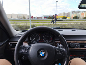 BMW E91 (11 фото из 11)