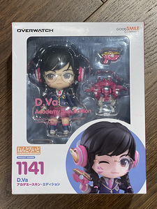 Overwatch d.va nendoroid figuur (1 foto / 2)