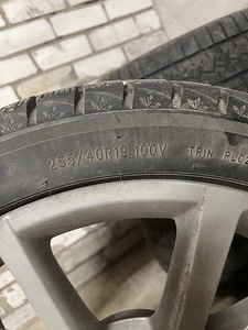Оригинальные диски Audi 19” + шины MS 255/40/19 (3 фото из 7)