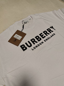 Burberry T-shirt (3 foto / 3)