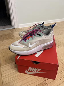 Кроссовки Nike (1 фото из 1)