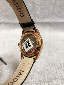 MIDO BELLUNA MYSTERIOUS DATE LADY AUTOMATIC DIAMONDS (6 foto / 6)