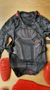 Leatt 3DF AirFit kaitsesärk XXL (5 foto / 6)