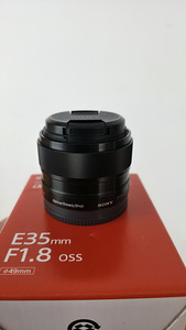 Sony E 35mm f/1.8 OSS (1 foto / 2)