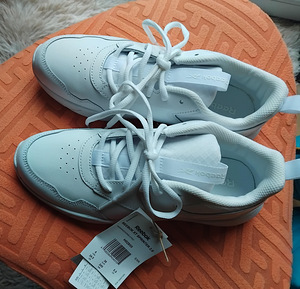 Valged tossud Reebok 38 (2 foto / 2)