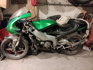 Aprilia rs 50 (3 foto / 8)