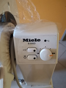 Triikimismasin/kalander Miele B895D (2 foto / 3)