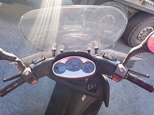 Mbk, yamaha majesty 125 (6 foto / 6)