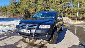 M/V VW Touareg (1 foto / 10)